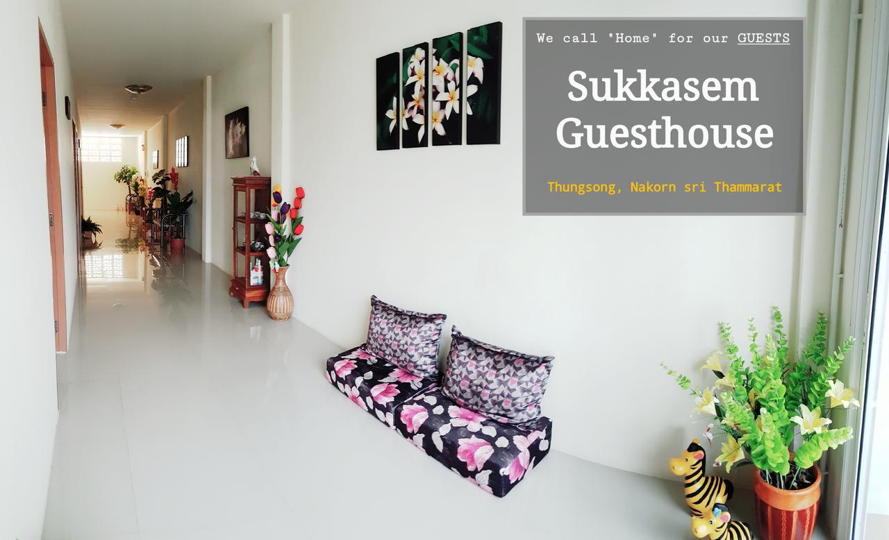 Sukkasem Guesthouse Thungsong Thung Song Buitenkant foto